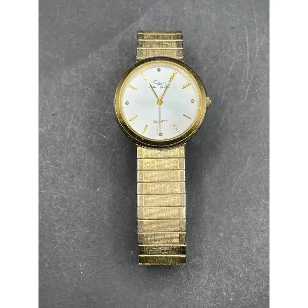 Vintage Oscar de la Renta Quartz Watch Gold Tone 28.4MM Stretch Band
